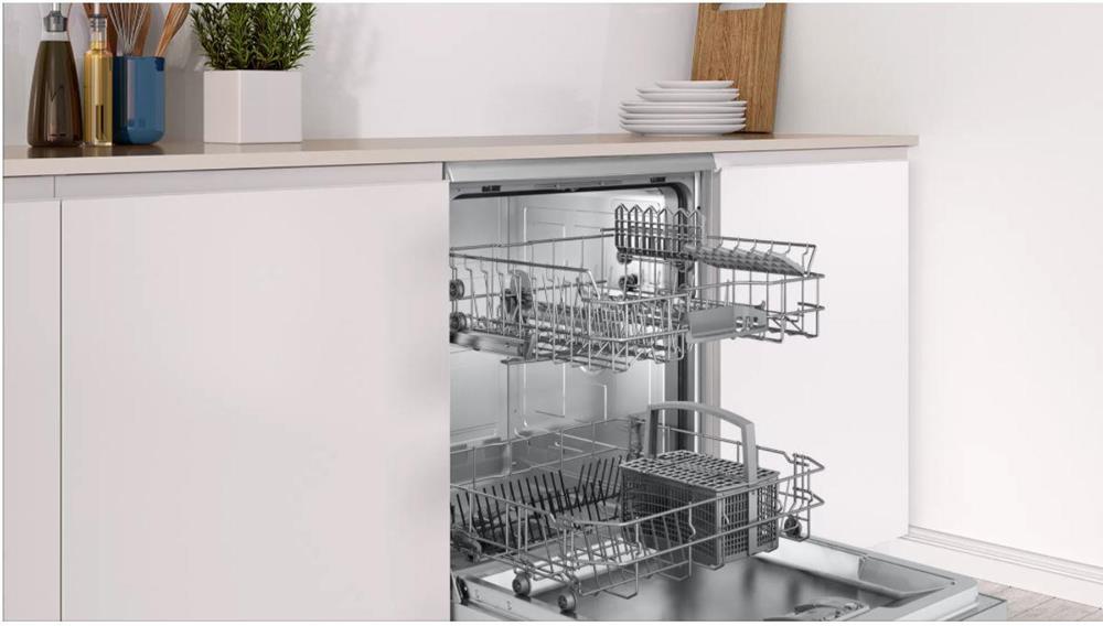 Bosch Sms25ai07e Free-Standing Dishwasher 12 Place Settings e
