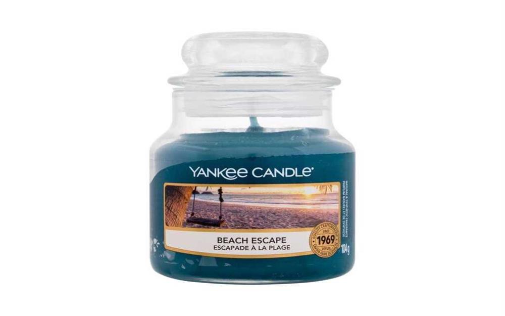 Scented Candle Beach Escape  104g